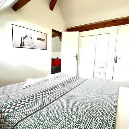 M12 - Le Vieux Massyrer600morly20 Minnetflixneuf * Massy (Essonne)
